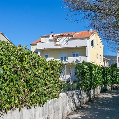 Apartments By The Sea Kastel Stafilic, Kastela - 21145 Bagian luar foto